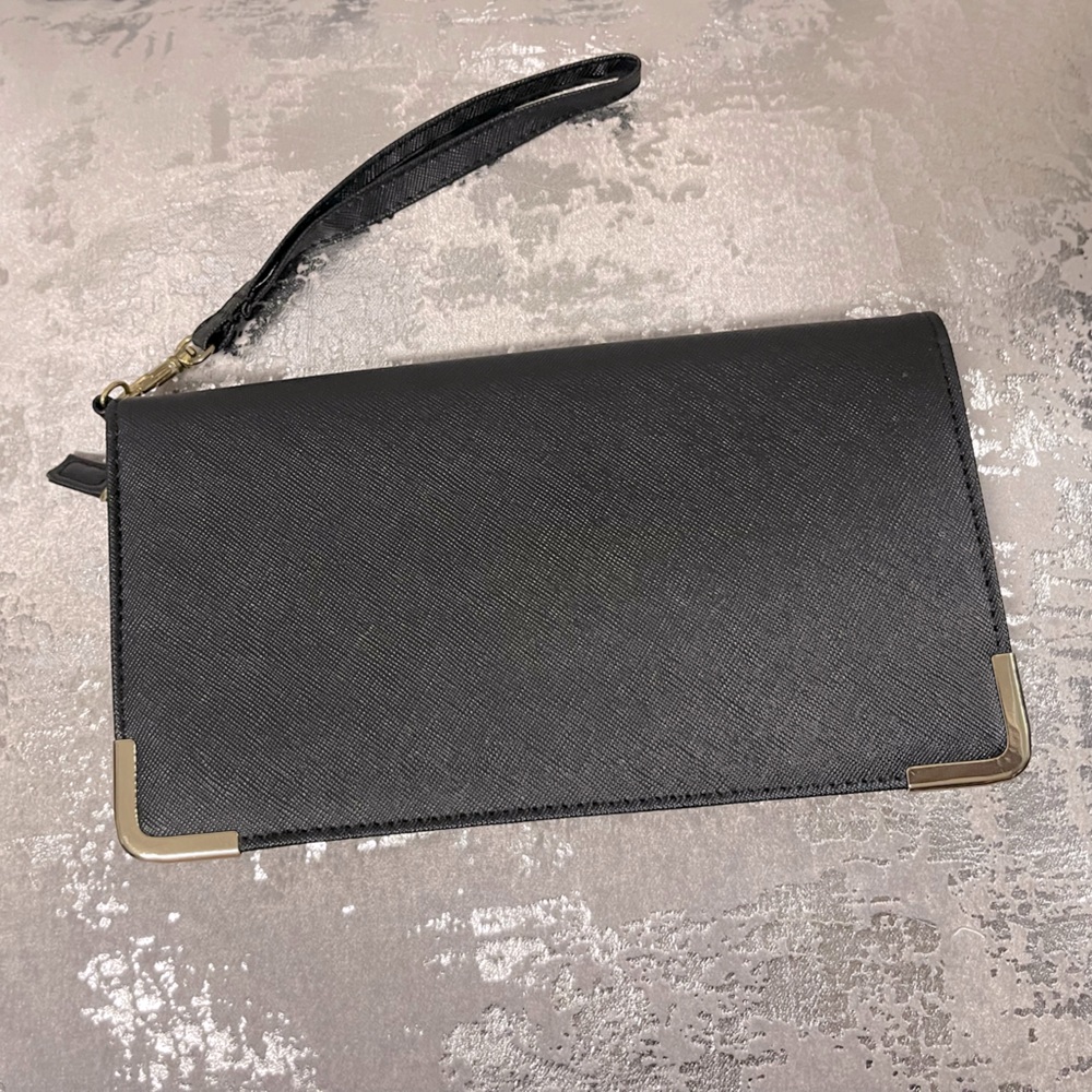 Black APT9 wallet
